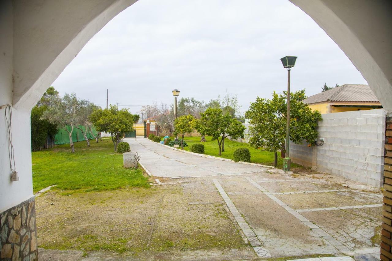 Chalet Piscina Jakuzzi Sevilla Hacienda de Tarazona Екстериор снимка